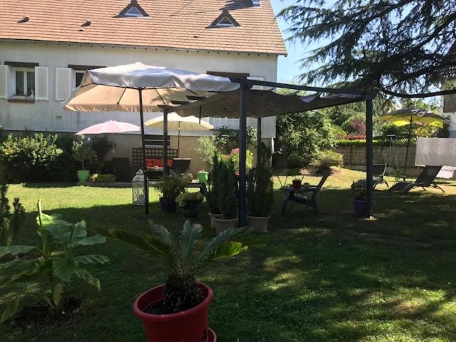 Clos Du Bourg Bed and Breakfast Saint-Cyr-en-Val Buitenkant foto